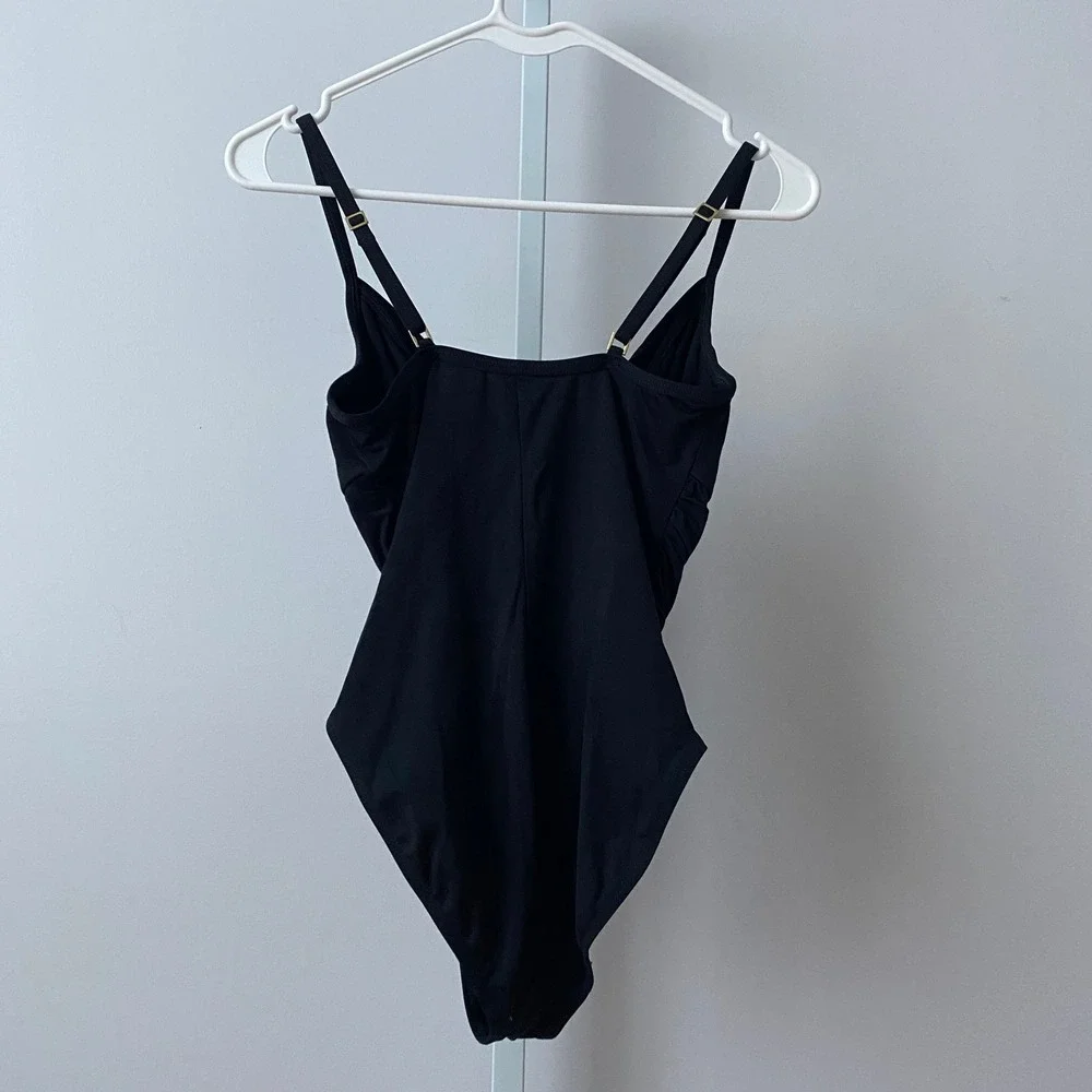 La Blanca Beachy MobWife Glam Ruched Embellished One Piece Swimsuit 6 Black